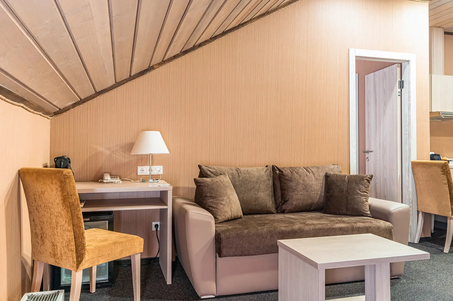 Семейный Luxe с двумя спальнями в Arkhyz Royal Resort & SPA — фотография 2
