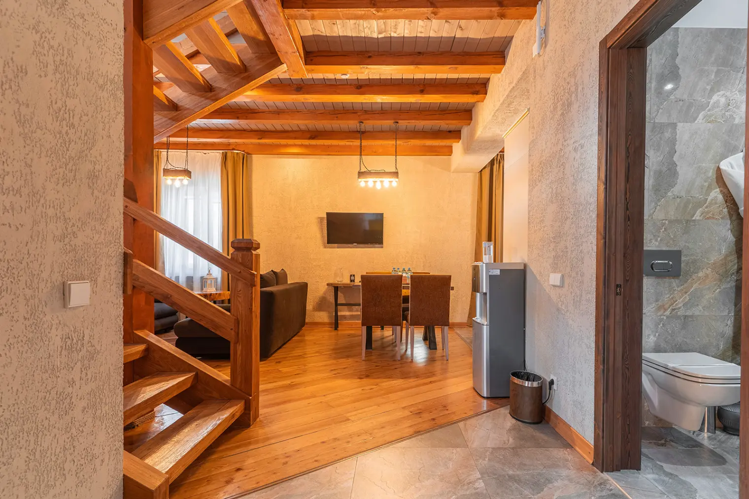 Двухэтажное шале в Arkhyz Royal Resort & SPA — фотография 2