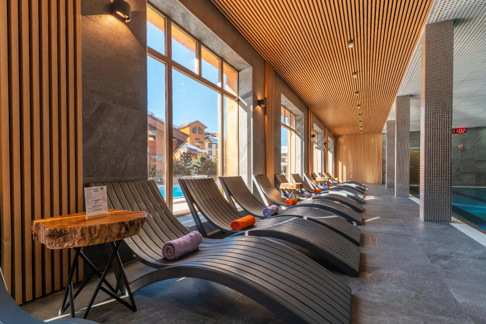 Крытый бассейн — Arkhyz Royal Resort & SPA — фотография 3